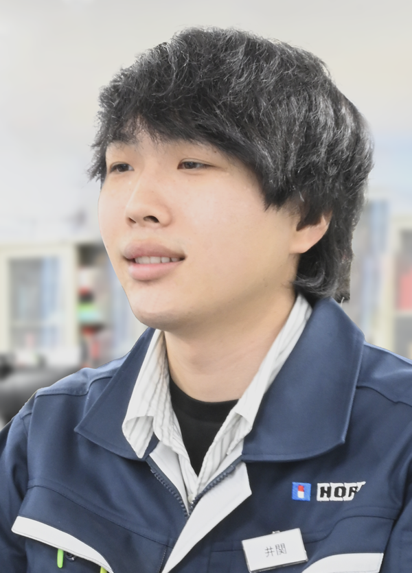 井関　虹太
